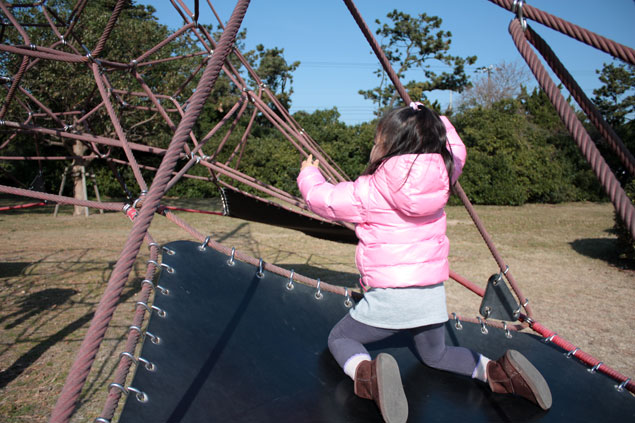 富津公園で遊ぶ娘